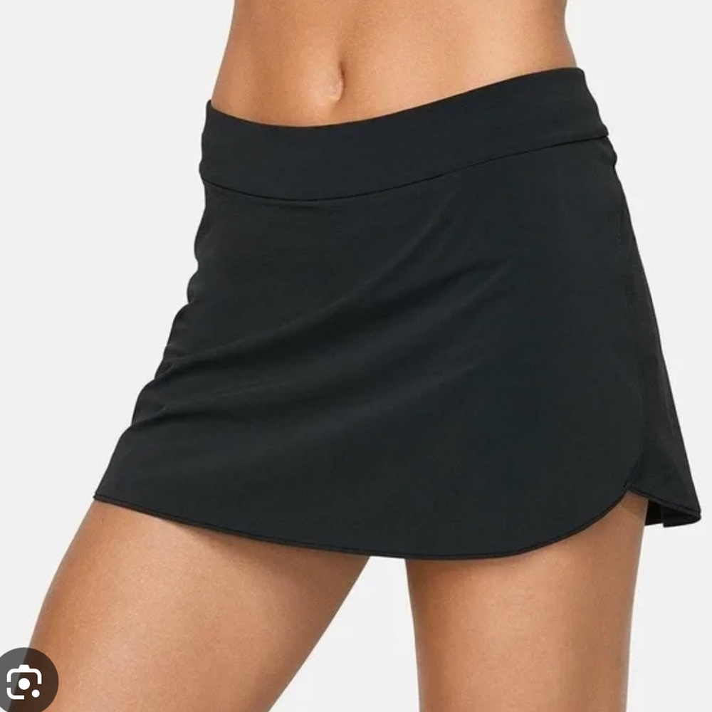 OUTDOOR VOICES The Exercise Skort